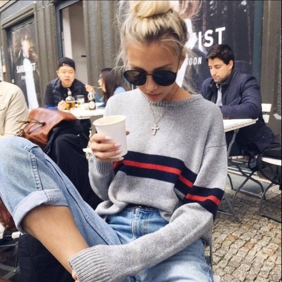 Brandy Melville Sweaters - Brandy Melville Bernadette cashmere blend sweater